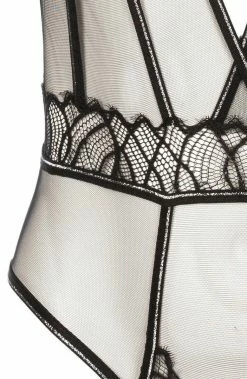 COAXcopenhagen.com LINGERIE Bodysuit With Double Pearl String - Manhattan Body